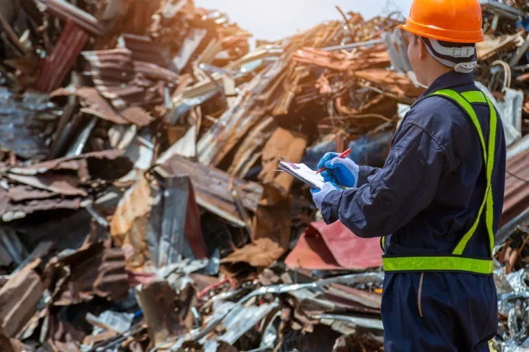 Image for Top Scrap Buyers in Vasundhara Sector 15, Ghaziabad | Wastix